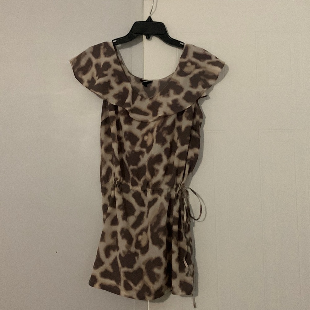 Mossimo slinky and light, perfect for work or just hanging with your gals.